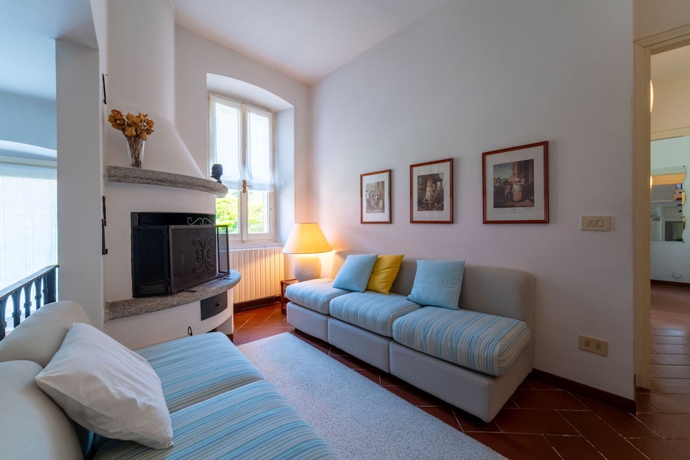 Loppia Secret Mansarda by Wonderful Italy