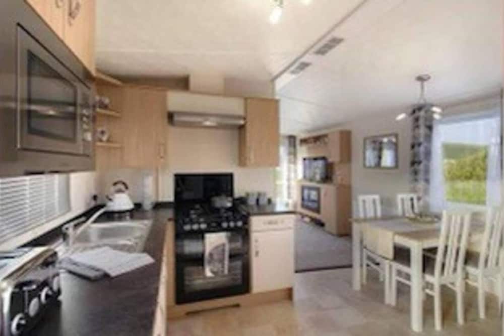 Captivating 3 Bedrooms Loch Views Indoor Pool view 2