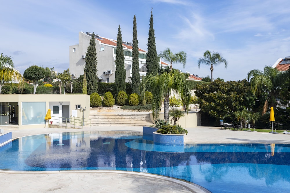 Limassol Vacations - Bay View Gardens Apartments with Pool - Property Image 1