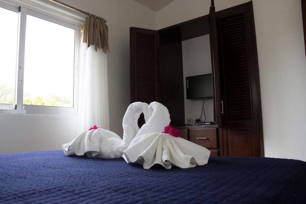 4 Bed Villa Minutes From Downtown Sosua view 3