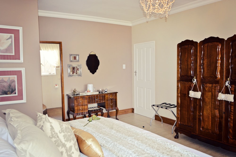 Bokmakierie Guest House