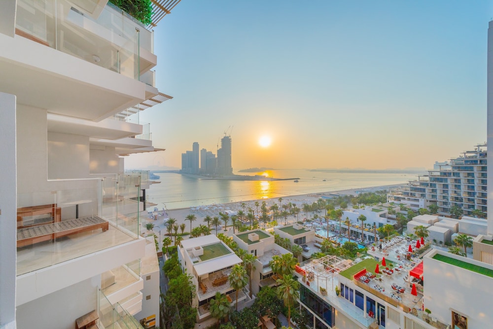 EDEN'S Homes & Villas - FIVE Residences