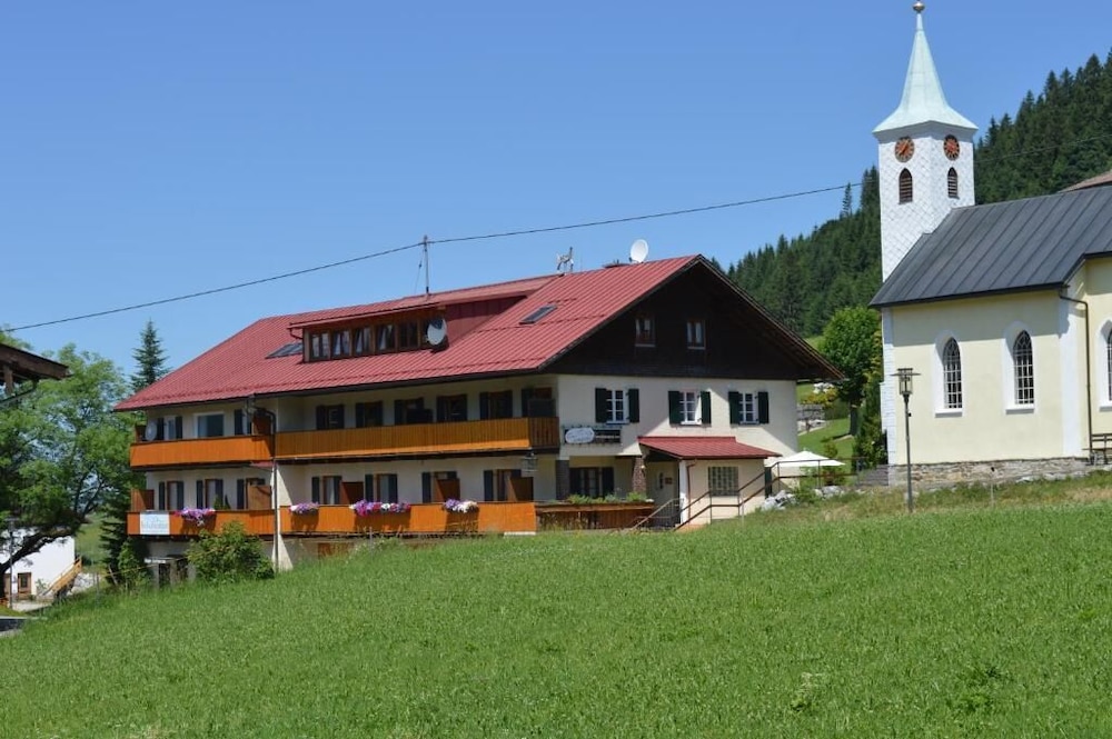 Photo 43