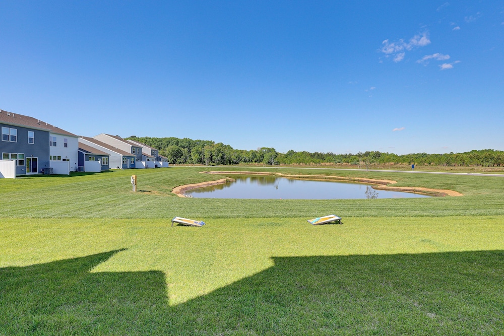 Modern Millville Home: 5 Mi to Beach & Boardwalk!