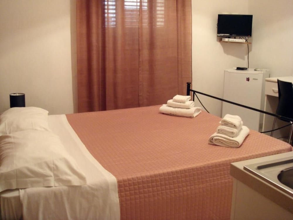 Flavica Home Holiday
