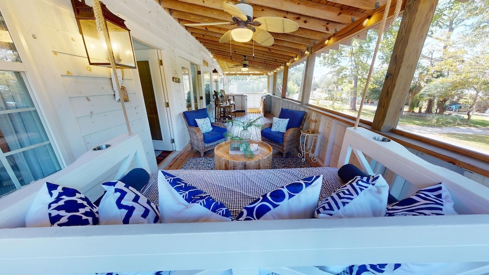 16 6th Avenue by Tybee Vacation Rentals