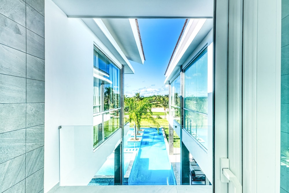 Cap Cana Villa for Rent Modern Fresh and Fully-equipped Oceanfront Villa