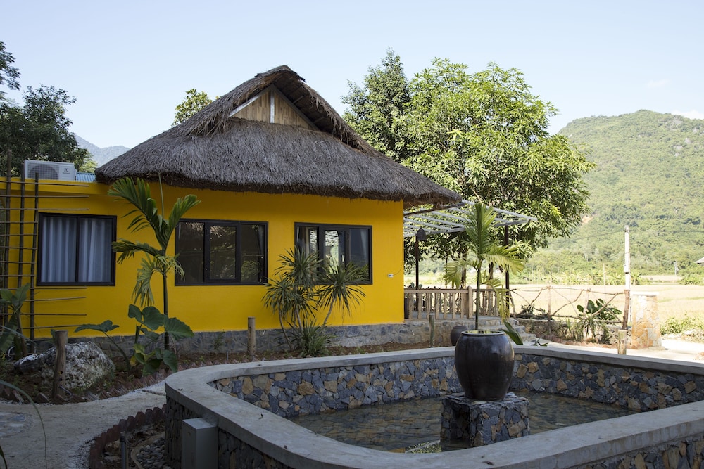 Mai Chau Sunrise Village