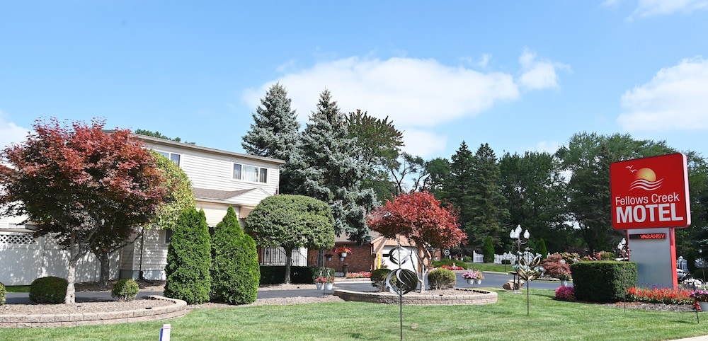 Fellows Creek Lodge