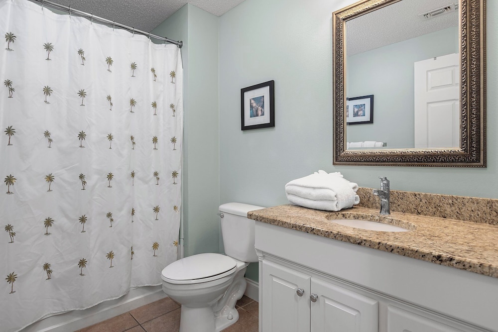Palacio #202 by Southern Vacation Rentals