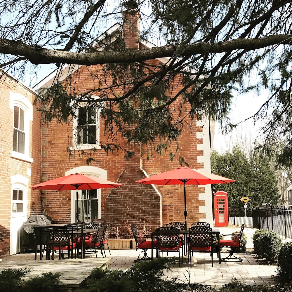 Forks of the Credit Inn