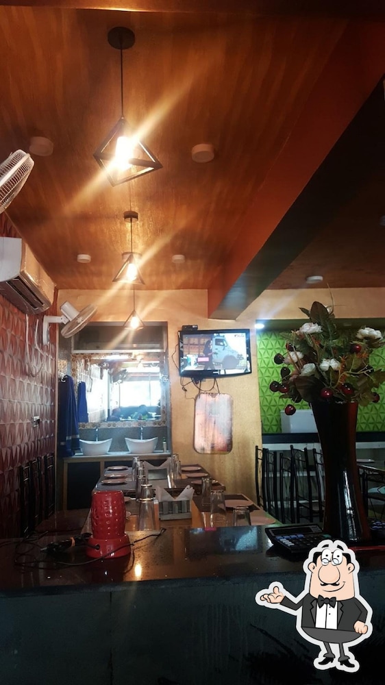 Food & Beverage