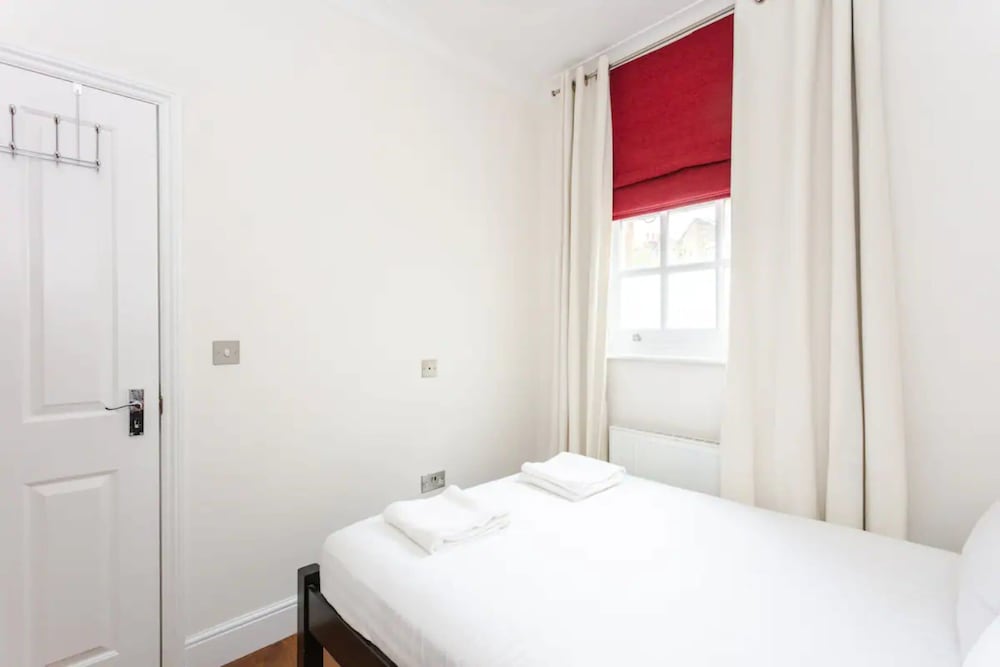 Stylish 3 Bedroom Home With Garden Near Kings Cross