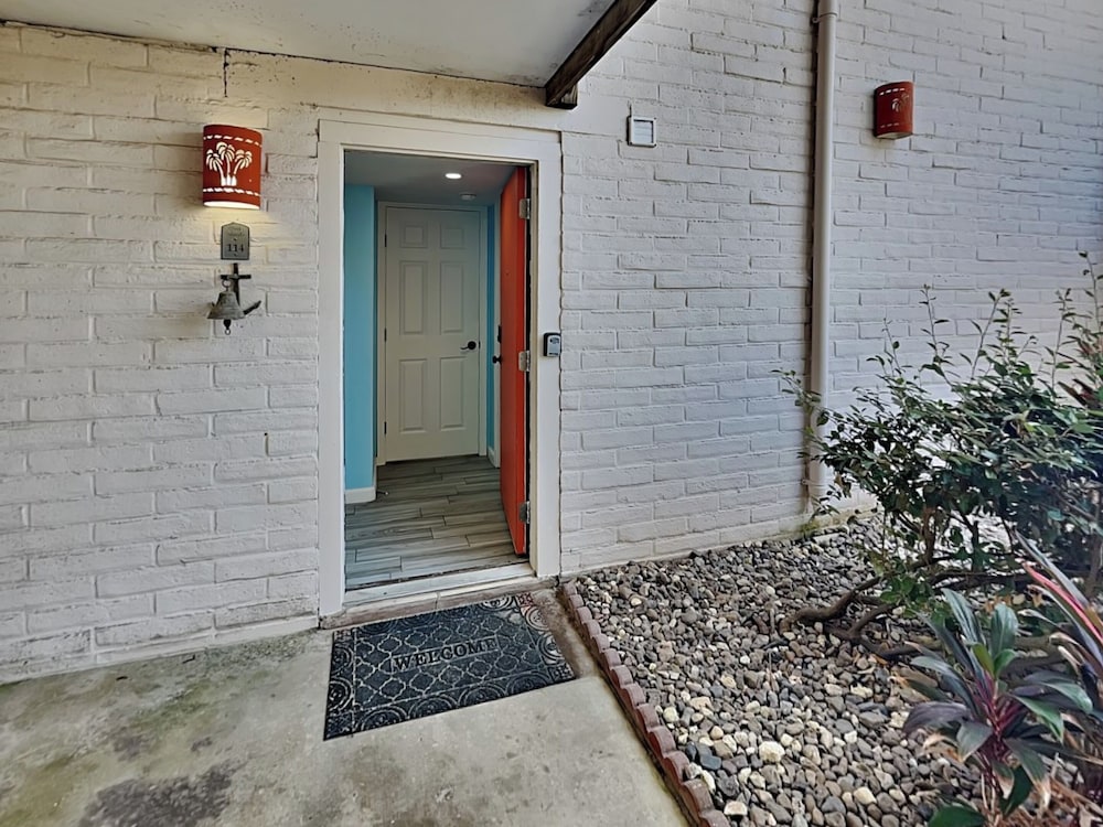 Sandy Shores by Silver Sands Vacation Rentals