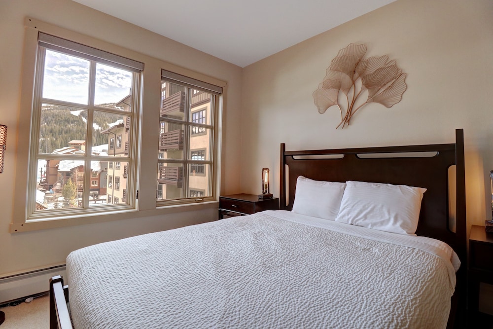 Pp409 Passage Point 2 Bedroom Condo