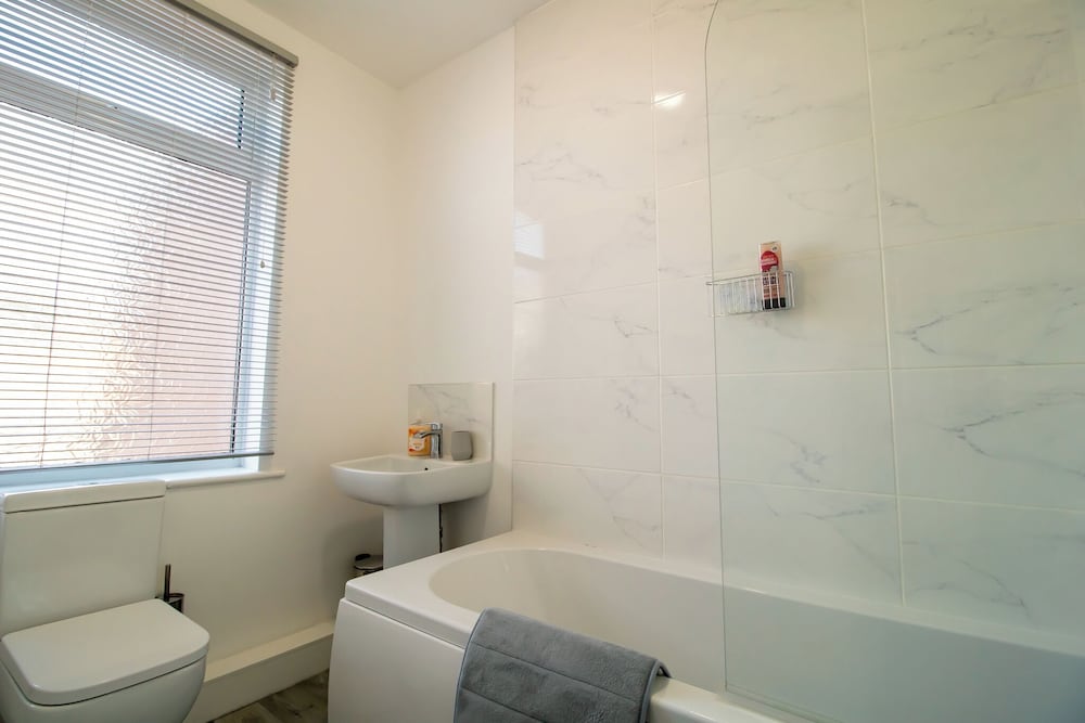 Kingley Court – Ideal for Contractors & Families – 10 mins to Newcastle City Centre