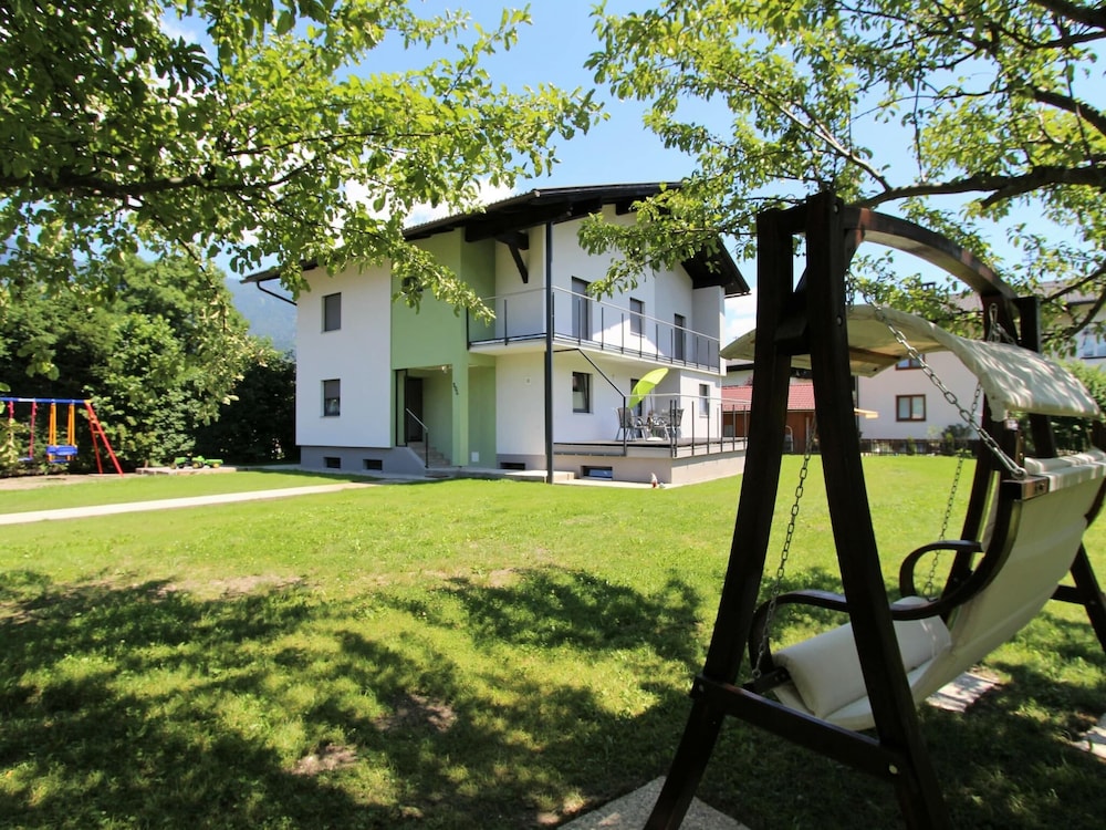 Nice Apartment in Detached House with Large Garden near Town Center & Ski Slope view 3