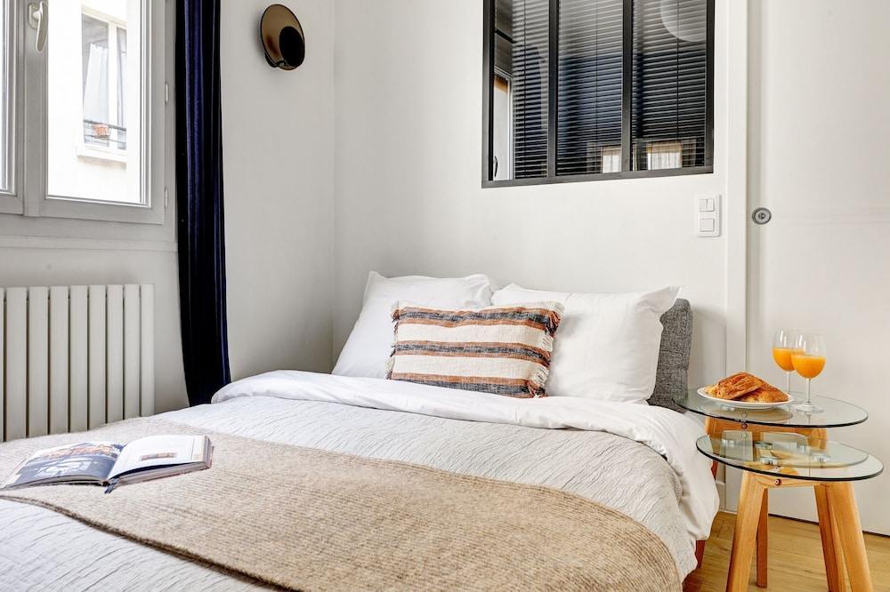 Paris Studio Le Marais Charm
