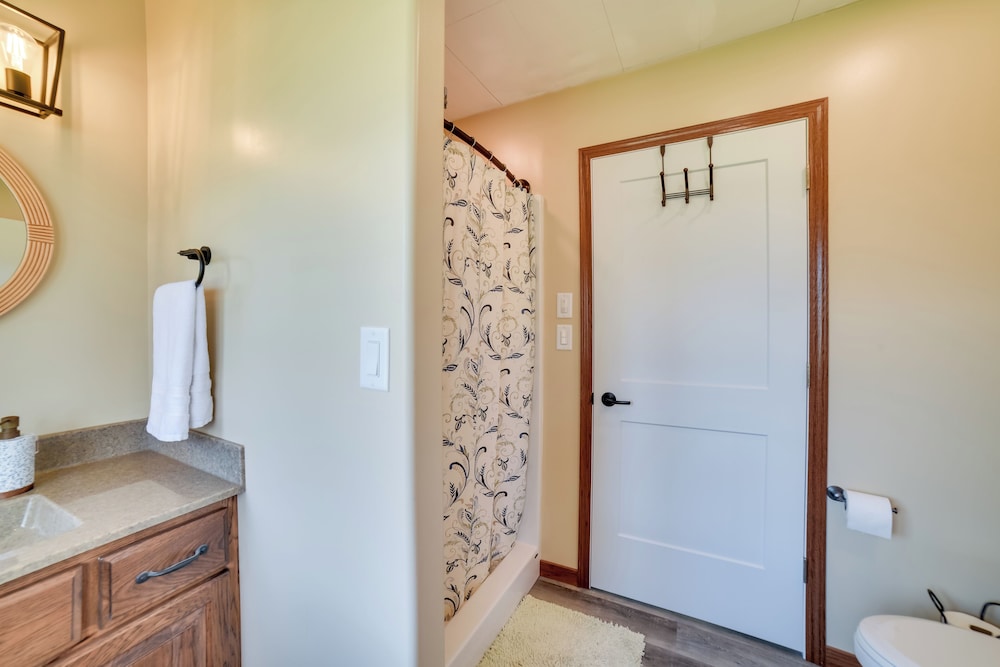 BBQ Ready: Lakefront Retreat in Watertown