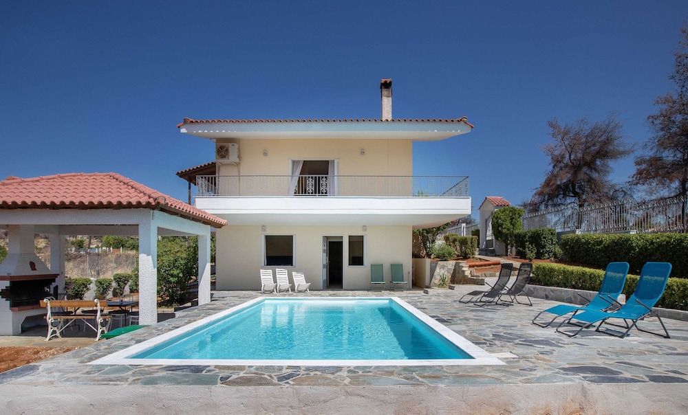 Villa with S. Pool Theologos by GHH