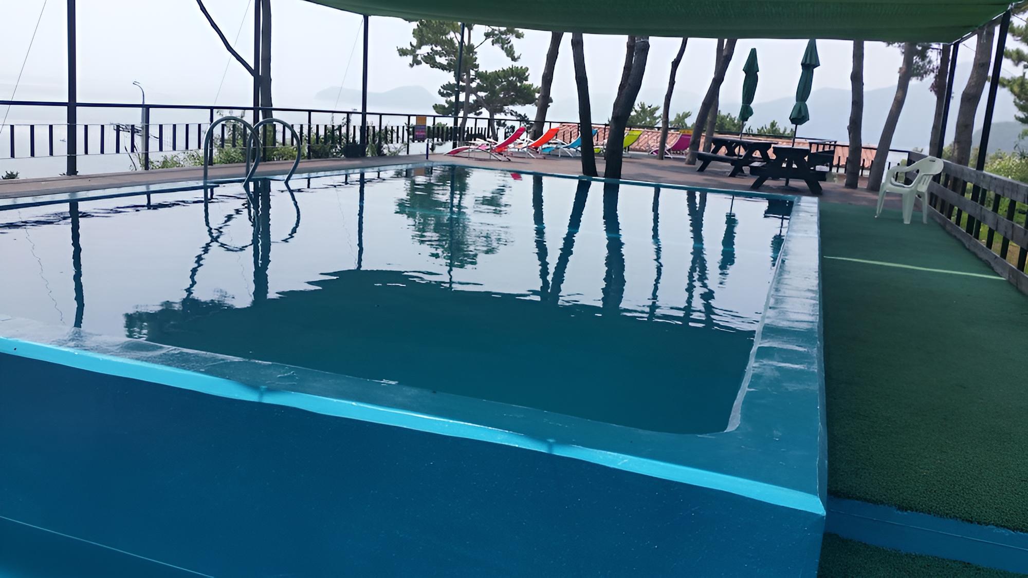 Tongyeong Beach Castle Hotel