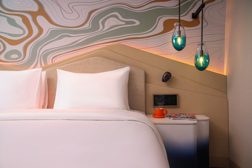Hotel Indigo Bandung Dago Pakar by IHG 4