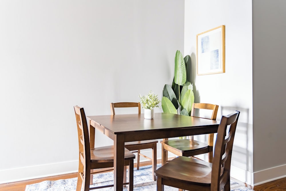 Well-Appointed 2BR - Cicero 2N