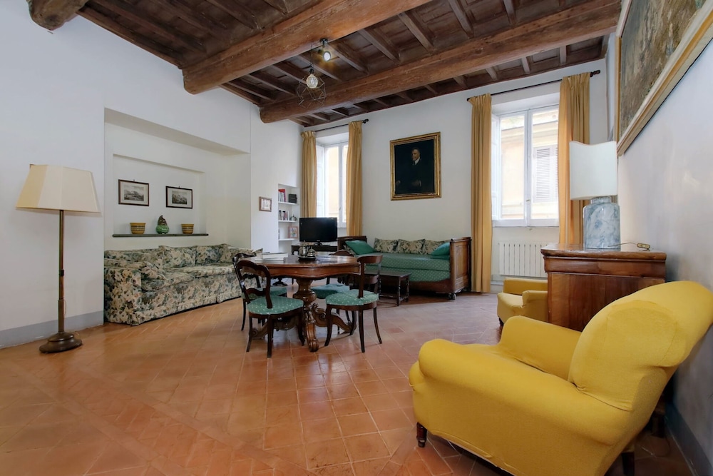 Cartari Deluxe Apartment