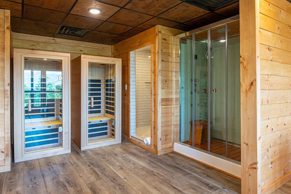 Mountain Views Sauna Hot Tub Fire Pit