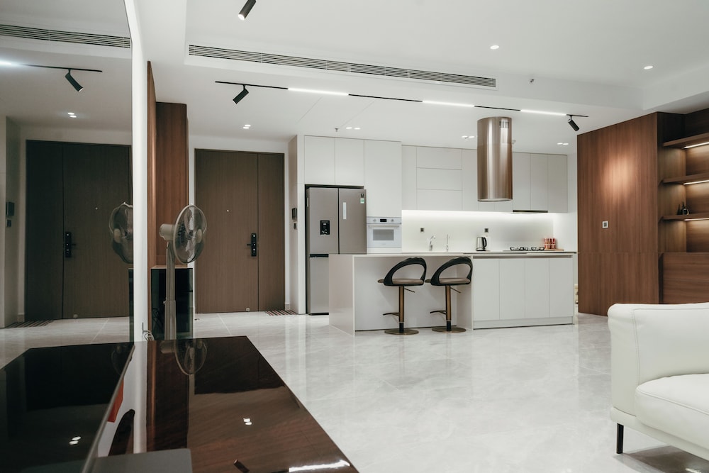 Midtown Premium Apartments