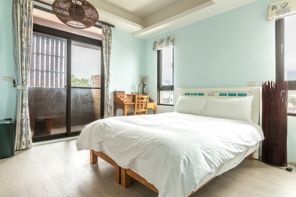 Jhongshan Building B&B