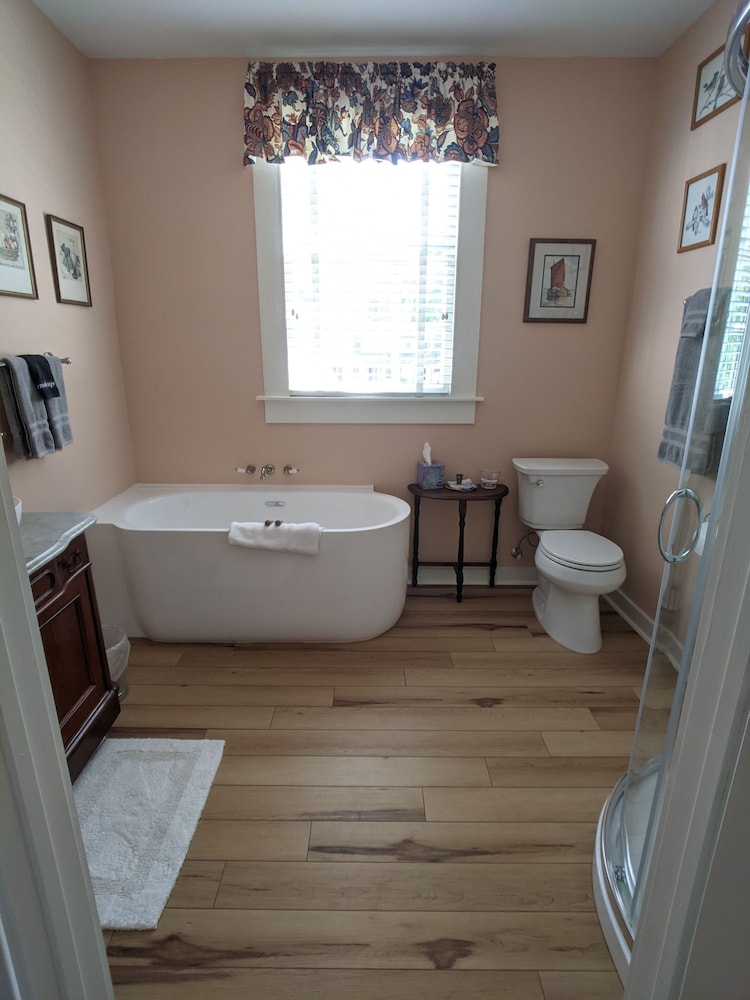 Benjamin Ellis House Bed & Breakfast