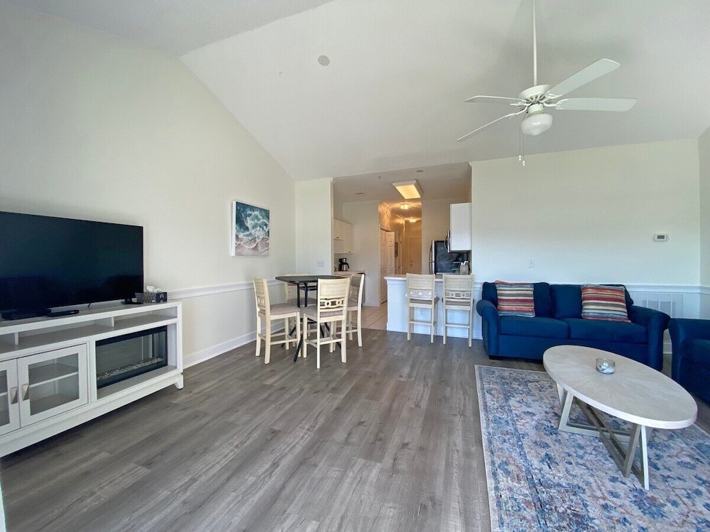 Magnolia North 4856-303 1 Bedroom Condo