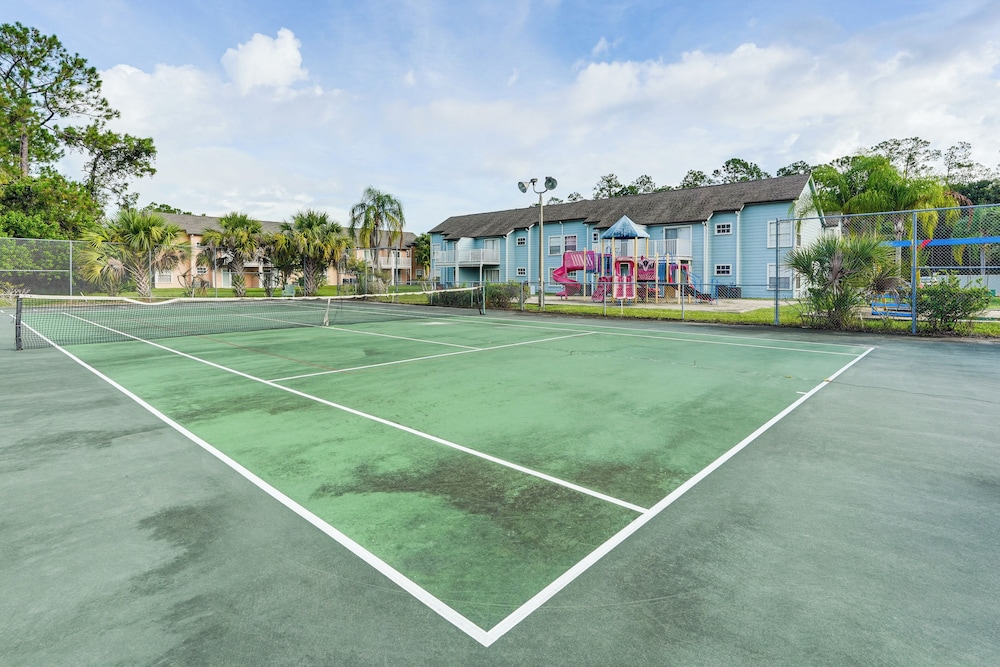 Florida Fun! Family Condo w/ Pool, 8 Mi to WDW