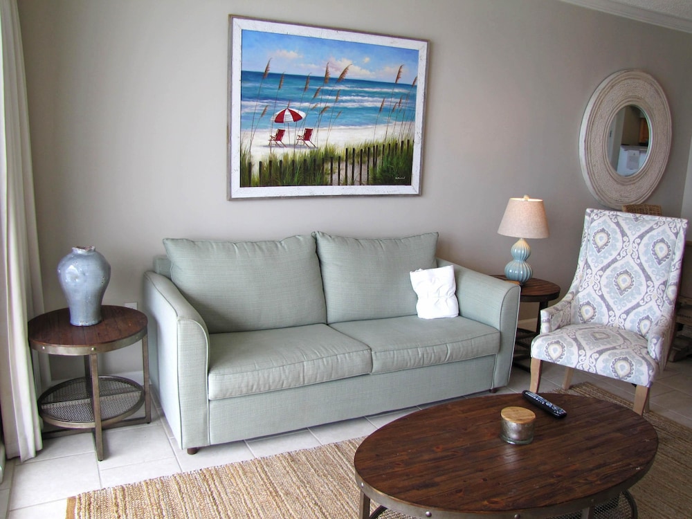 Majestic Sun Condos by Crystal Waters