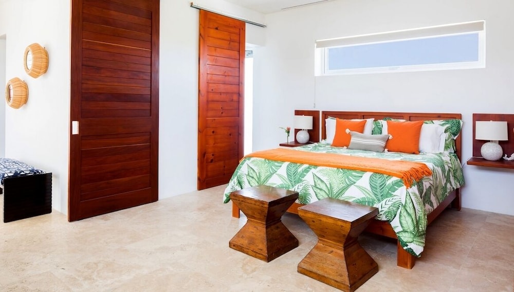 Villa Champagne Shores