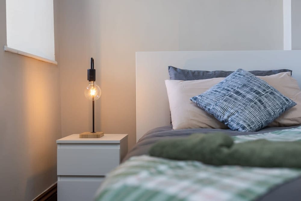 Cozy 2 Bedroom Cottage