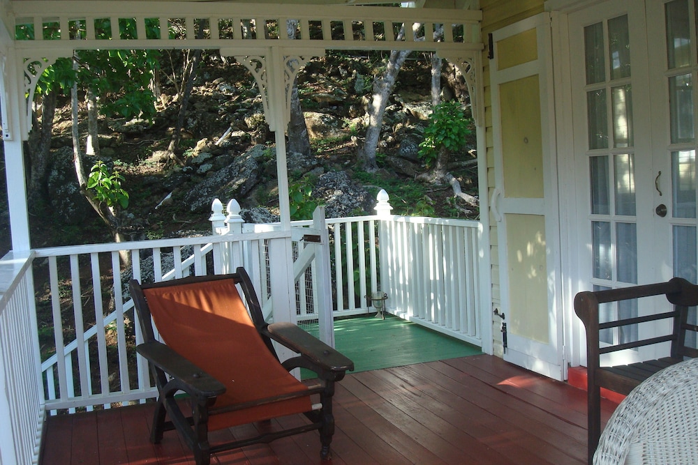 Galley Bay Cottages - Property Image 4