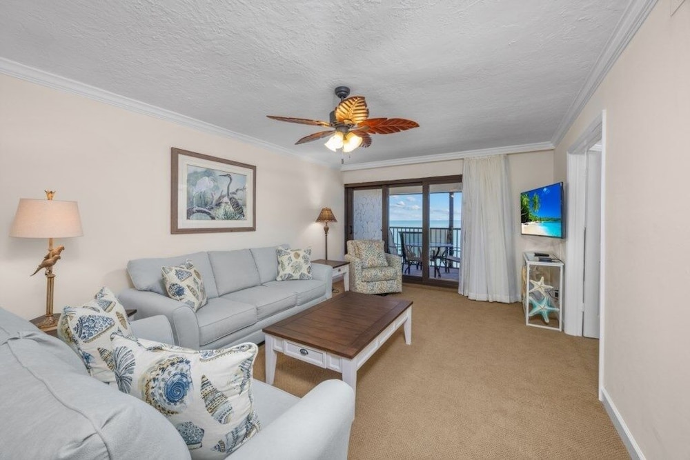 Pointe Santo E44 3 Bedroom Condo