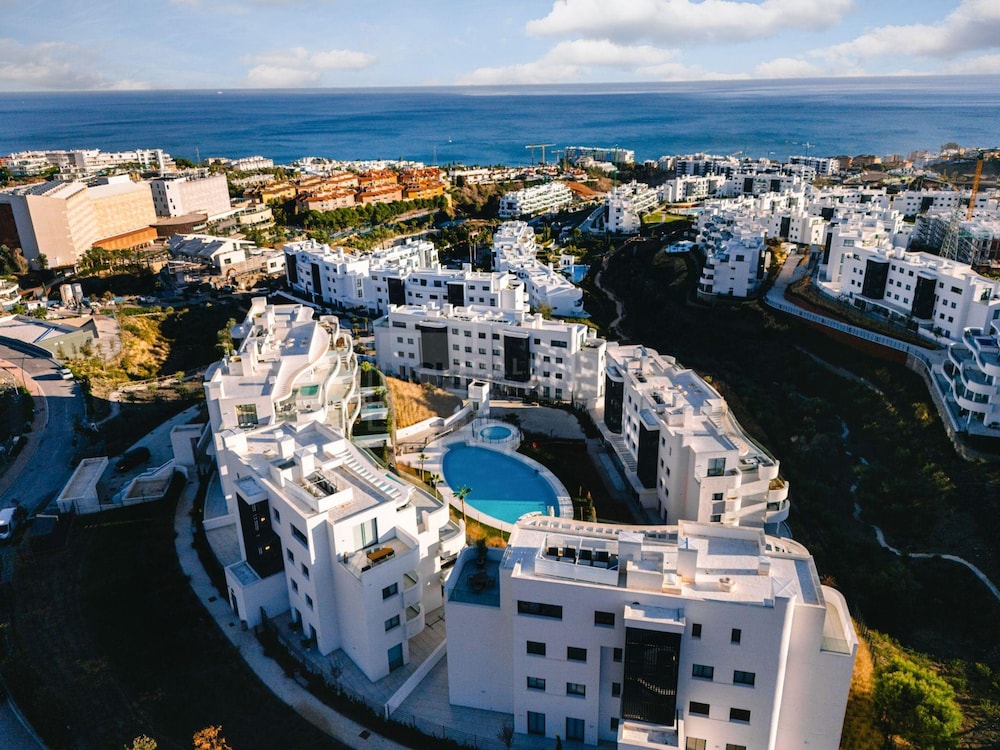 Huswell - Oceanview Stay in Higuer n West