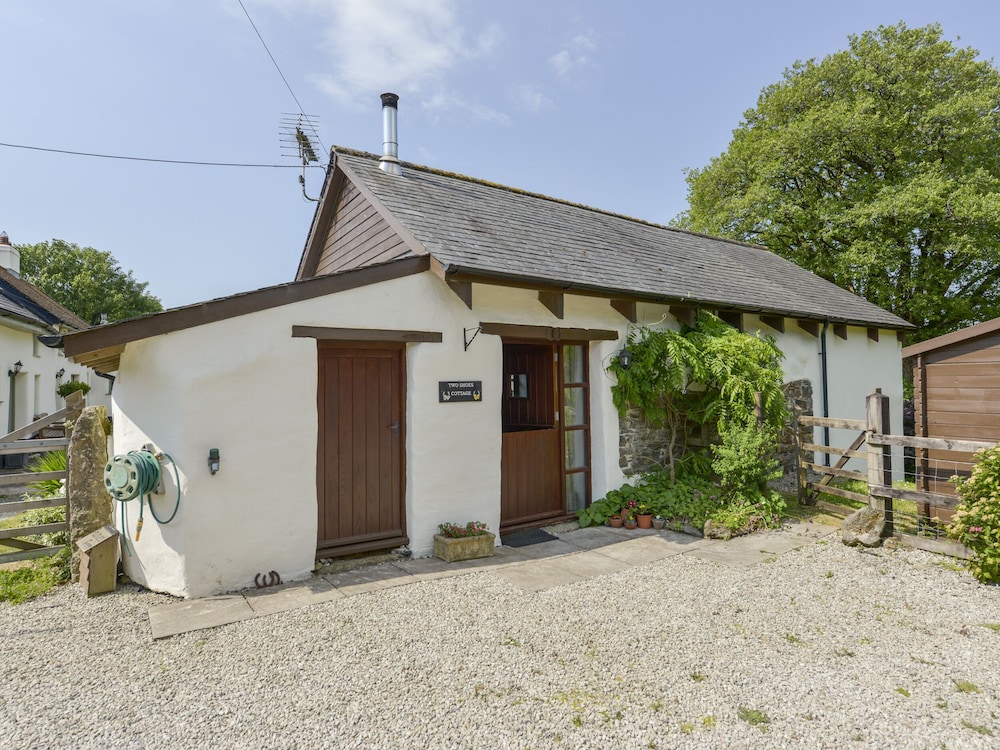 Two Shoes Cottage