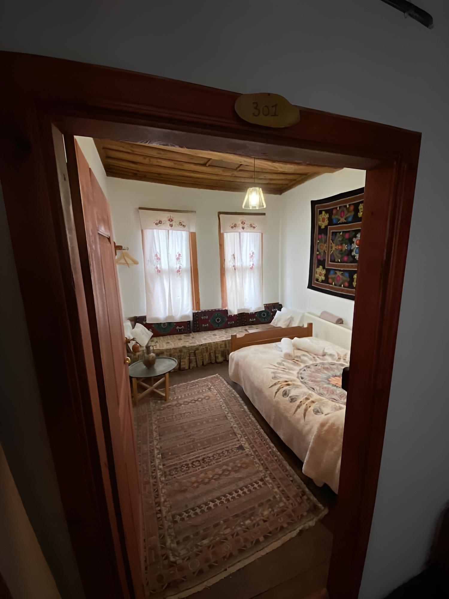 Photo 18