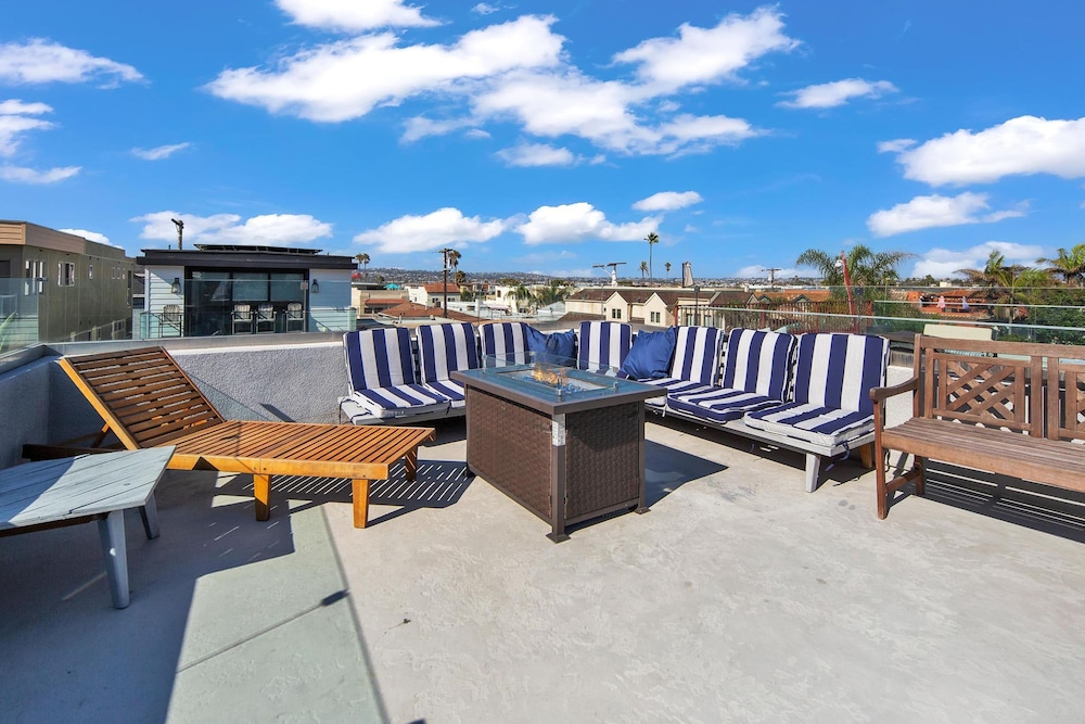 Rent Mission Beach Penthouse Roof Deck
