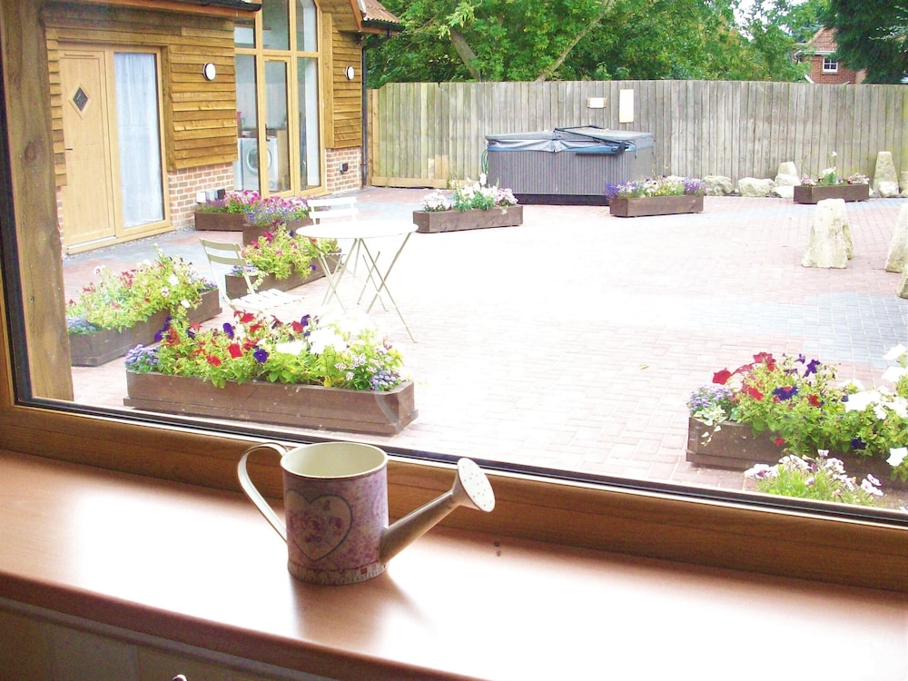 Devizes Vacations - Homestead Stables - Property Image 32