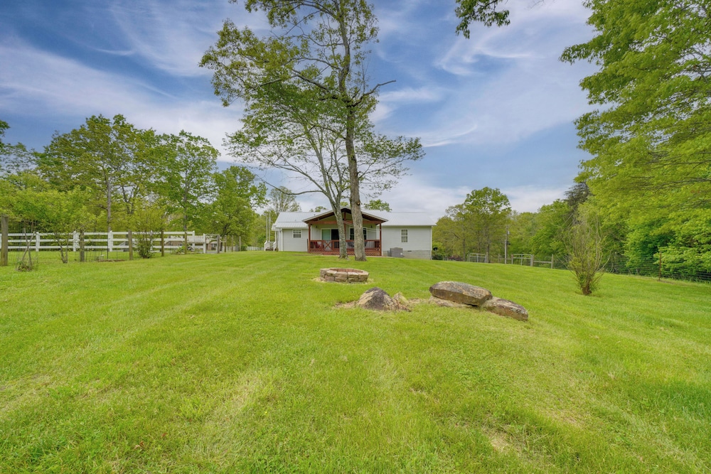 Horse-friendly Crossville Home! Golf, Hike & More!