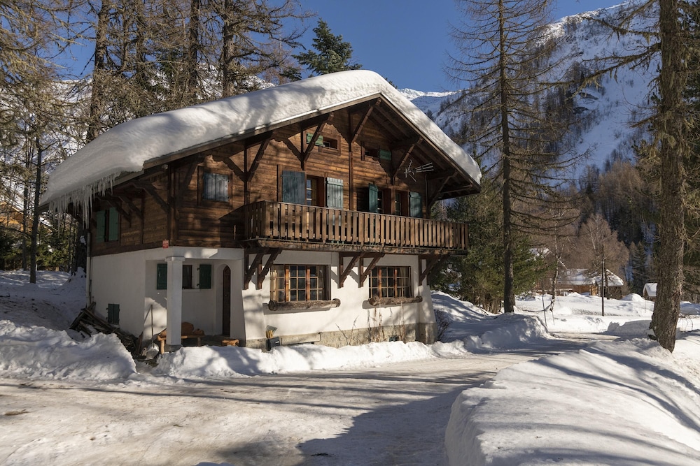 Chalet Ecureuil in Le Tour Argenti re
