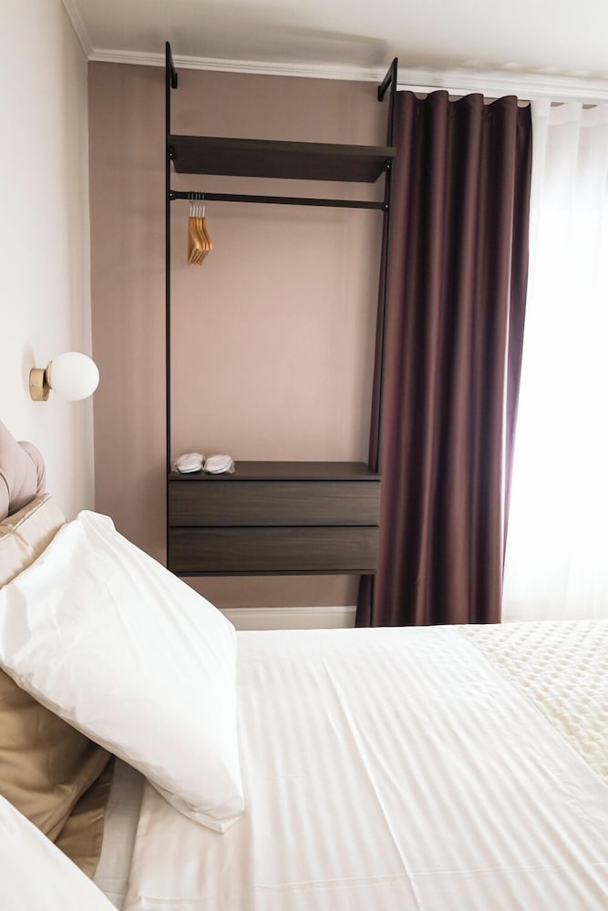 PETRUS Rooms