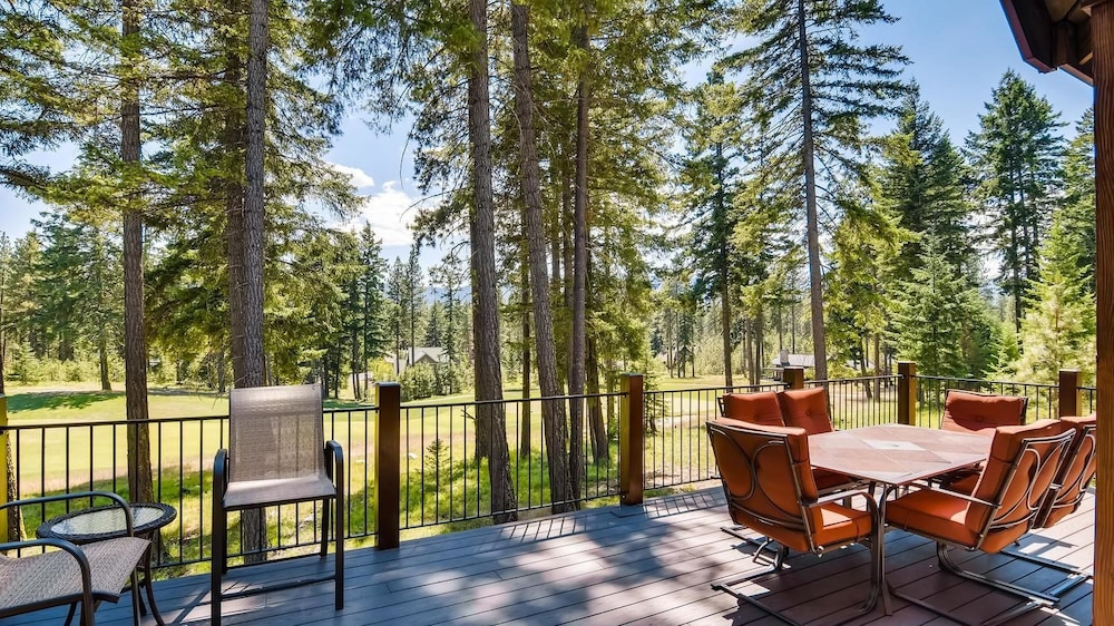 Elk Run Lodge