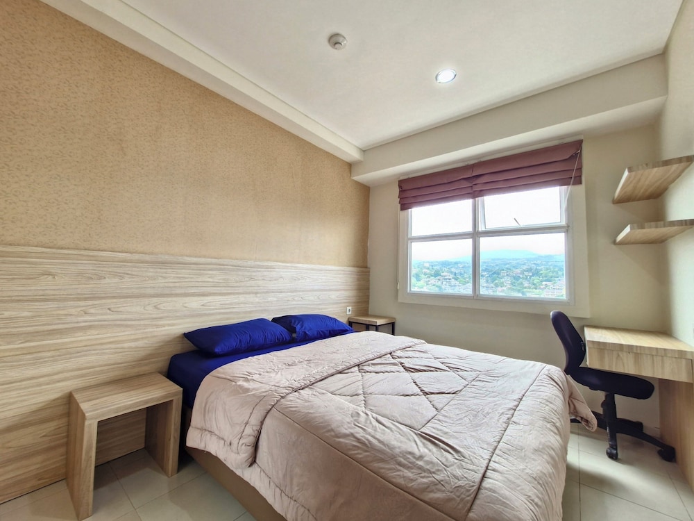 High Livin Apartment Parahyangan view 5