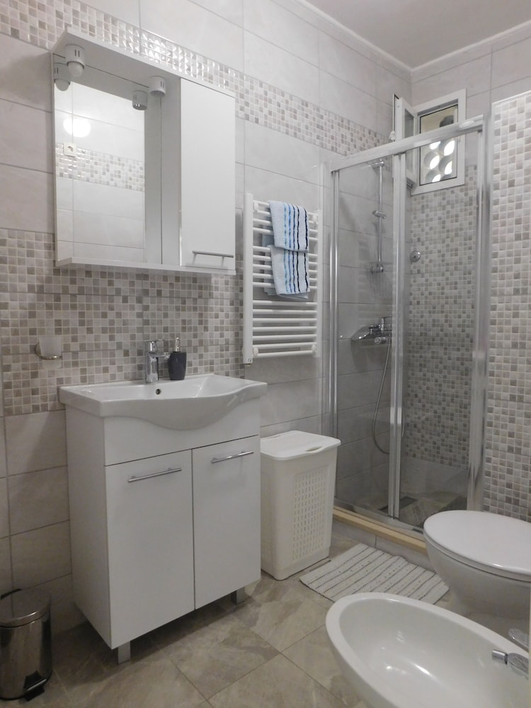 Island Bonaca Apartments